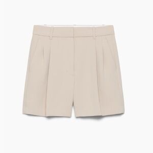 Aritzia - Effortless Short Mid-Thigh
High-waisted wide-leg Japanese crepe shorts